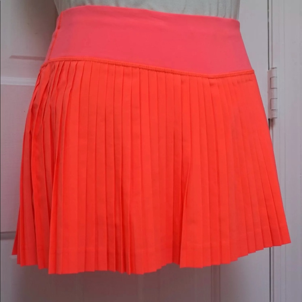 Lululemon Pleat to Street Skirt II SIZE 6